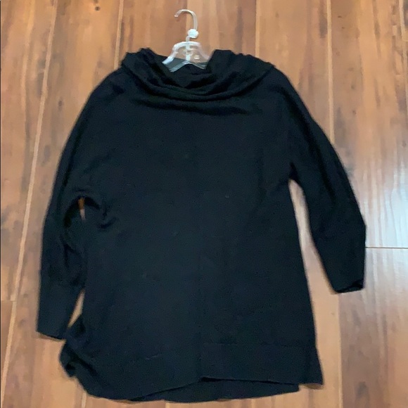 Black turtle neck - Picture 2 of 3